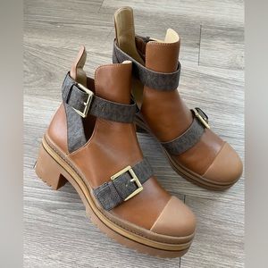 Michael Kors boots - 7.5